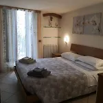 Casetta A Monte Sant'a *