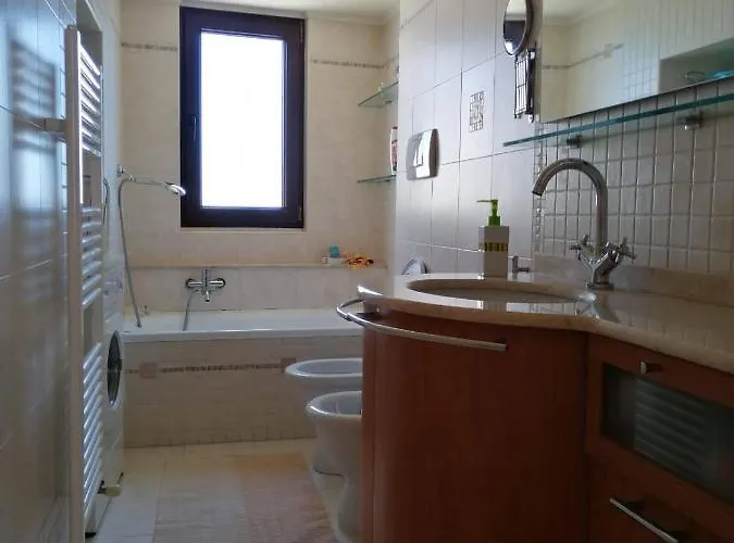 Casetta A Monte Sant'á Monte SantʼAngelo